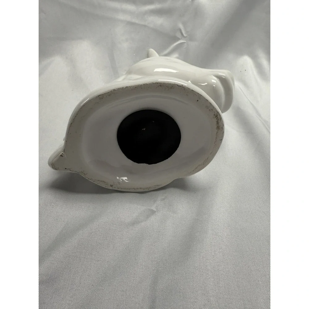 N/A white ceramic